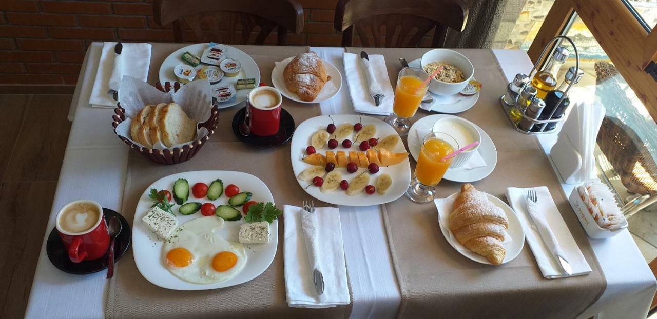 4 Stinet 3* Vlorë