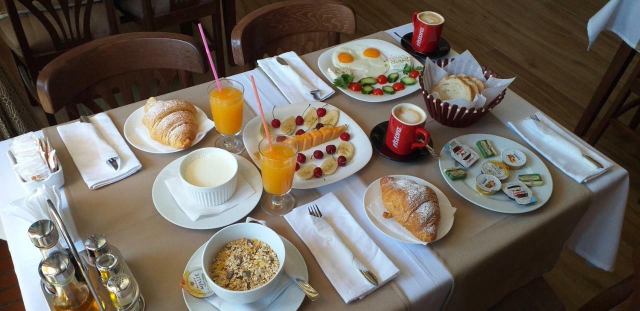 Hotell 4 Stinet 3*