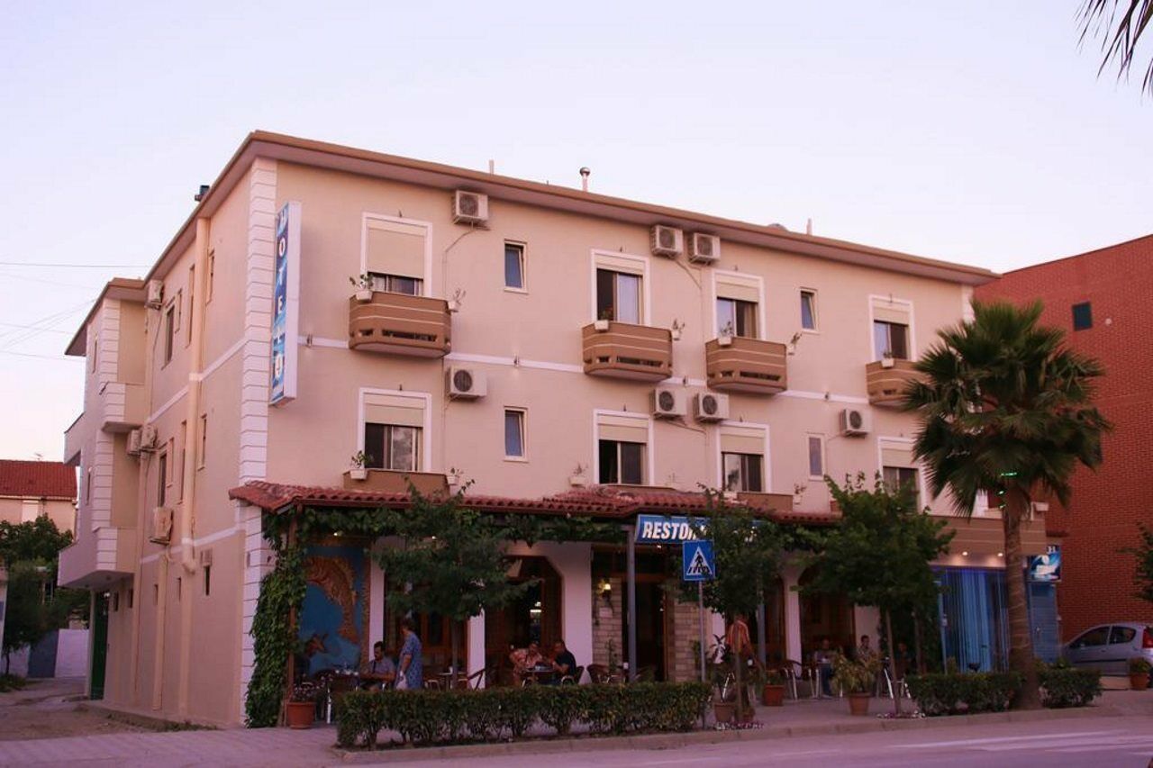 4 Stinet Hotell