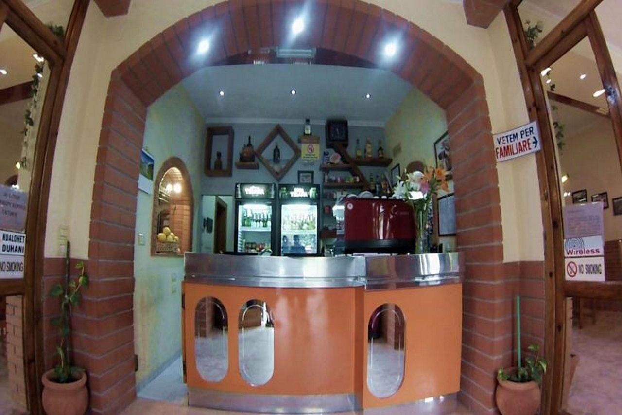4 Stinet Hotell Vlorë