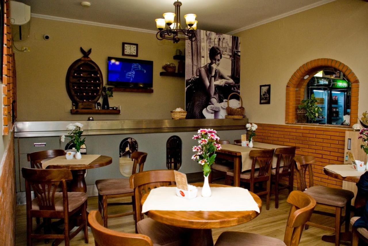 4 Stinet Hotell 3*